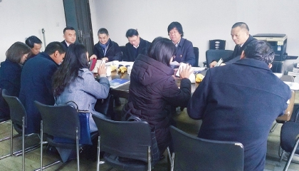 桐鄉(xiāng)市副市長(zhǎng)、鶴慶市長(zhǎng)一行蒞臨卓逸鋁業(yè)公司招商調(diào)研